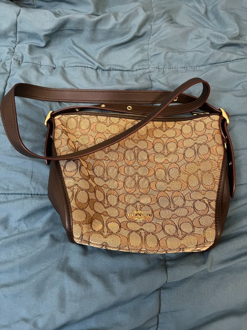 COACH CROSSBODY BAG-NEVER USED